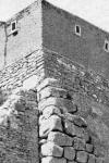 Տուշպա, ամրոցի պատը` ուրարտական շրջանի մնացուկներով
